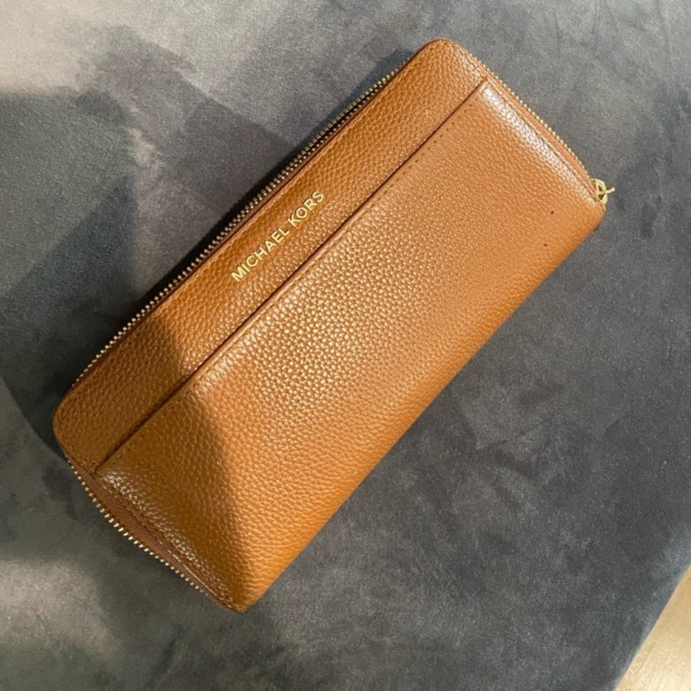 Mk Camel Leather Wallet - image 6
